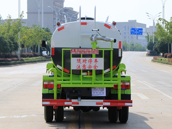 國六東風(fēng)小多利卡5噸灑水車