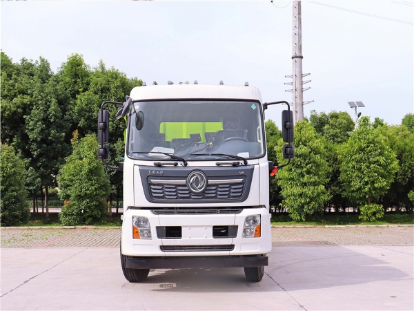 東風(fēng)天錦吸塵車