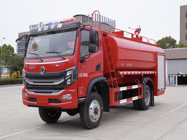 消防四驅(qū)供水車
